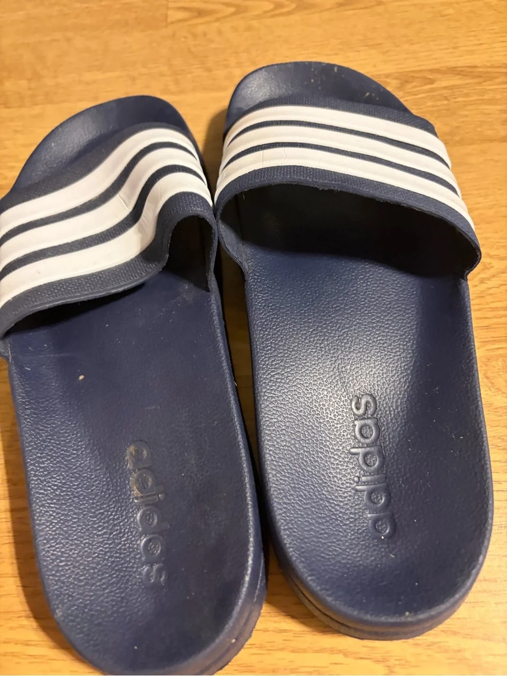 adidas classic slide